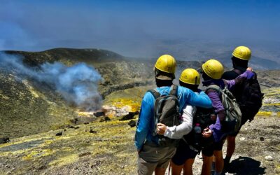 Professionisti dell’accompagnamento in ascensione ed escursione sui vulcani, chi sono? Alcuni chiarimenti